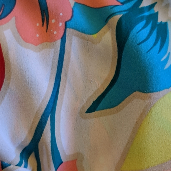 🌵🦆Worthington Cold Shoulder Blouse - Picture 8 of 8